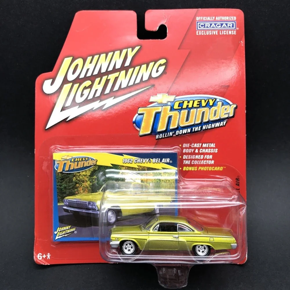 Johnny Lightning Chevy Thunder 1962 62 Chevrolet Bel Air Car Diecast  1/64 Scale